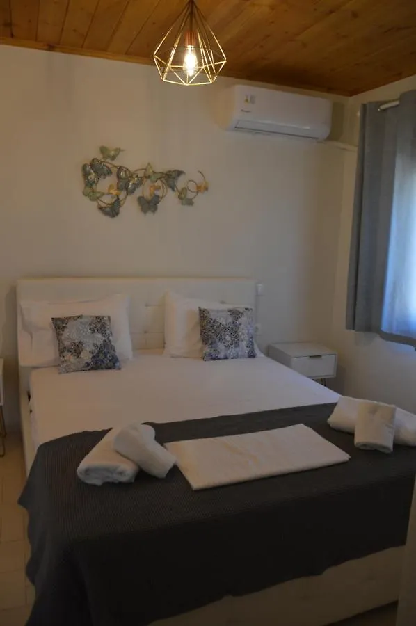 Elite Suites Áfitos